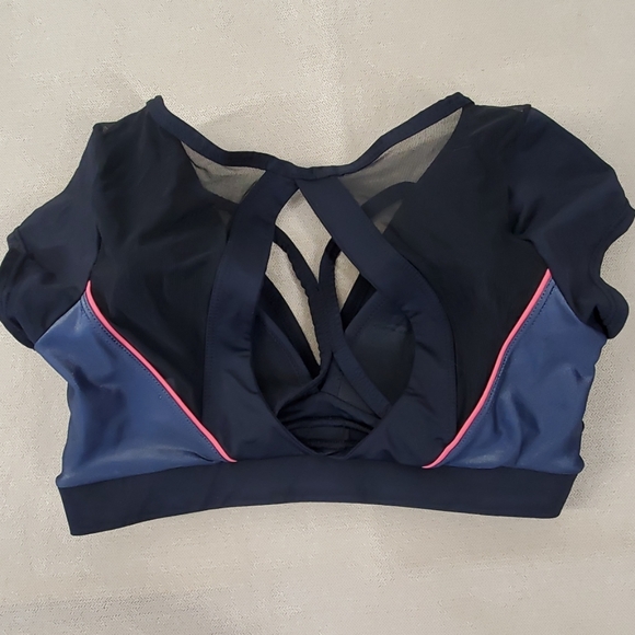 Track & Field sports bra - Picture 4 of 8